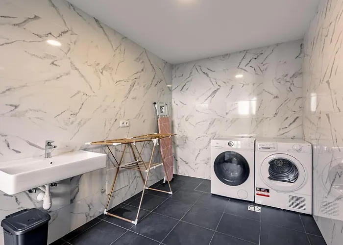 Bay * Machico (Madeira)